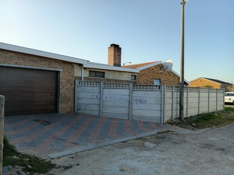 4 Bedroom Property for Sale in Heather Park Western Cape